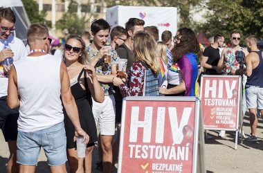 ČSAP otestovala během duhového týdne 683 lidí na HIV, syfilis i žloutenku B a C